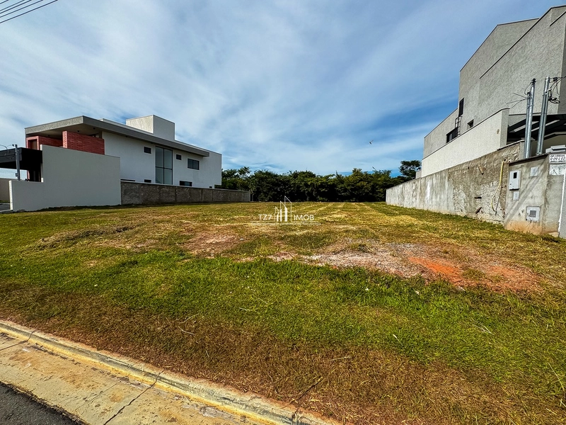Lote Plano no Jardins Nápoles com 360,22 m² -: 2ª foto da galeria de imagens do imóvel