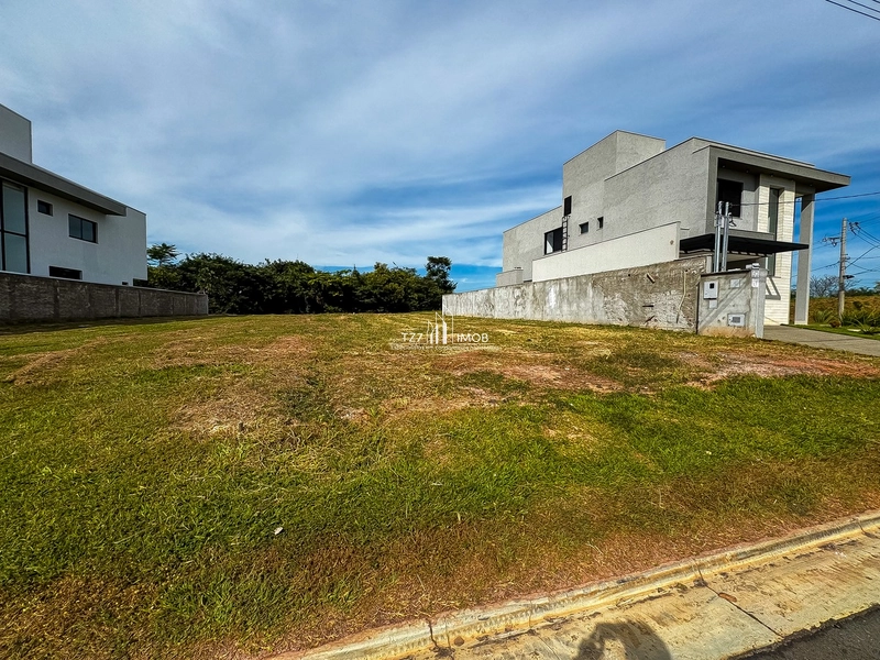 Lote Plano no Jardins Nápoles com 360,22 m² -: 3ª foto da galeria de imagens do imóvel