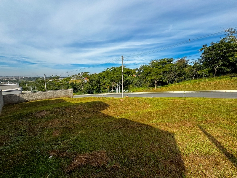 Lote de esquina no Jardins Nápoles com 408,81 m² -: 4ª foto da galeria de imagens do imóvel