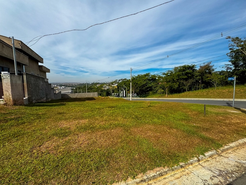 Lote de esquina no Jardins Nápoles com 408,81 m² -: 2ª foto da galeria de imagens do imóvel