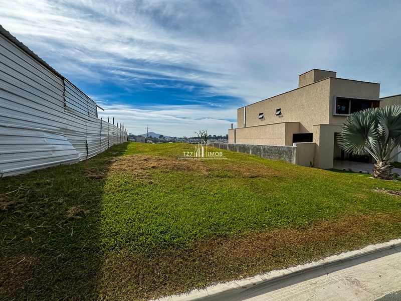 Lote de esquina no Jardins Nápoles com 368,79 m²: 2ª foto da galeria de imagens do imóvel