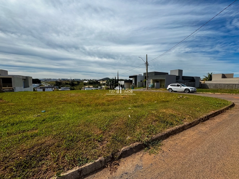 Oportunidade no Jardim Veneza - Lote de esquina, plano, com 460,75m² -: 3ª foto da galeria de imagens do imóvel