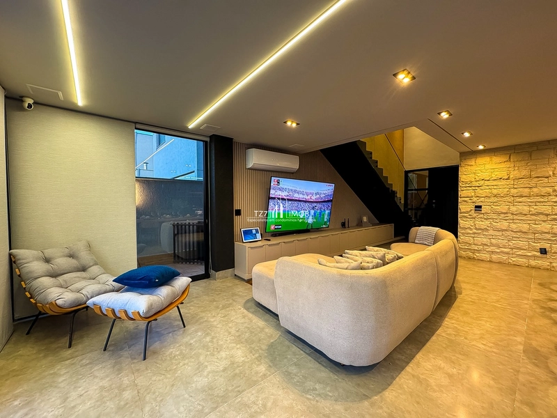 Sobrado mobiliado com 4 suítes plenas, incluindo uma master com closet: 6ª foto da galeria de imagens do imóvel