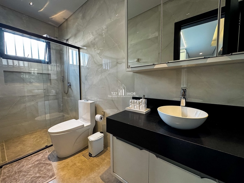 Sobrado mobiliado com 4 suítes plenas, incluindo uma master com closet: 21ª foto da galeria de imagens do imóvel