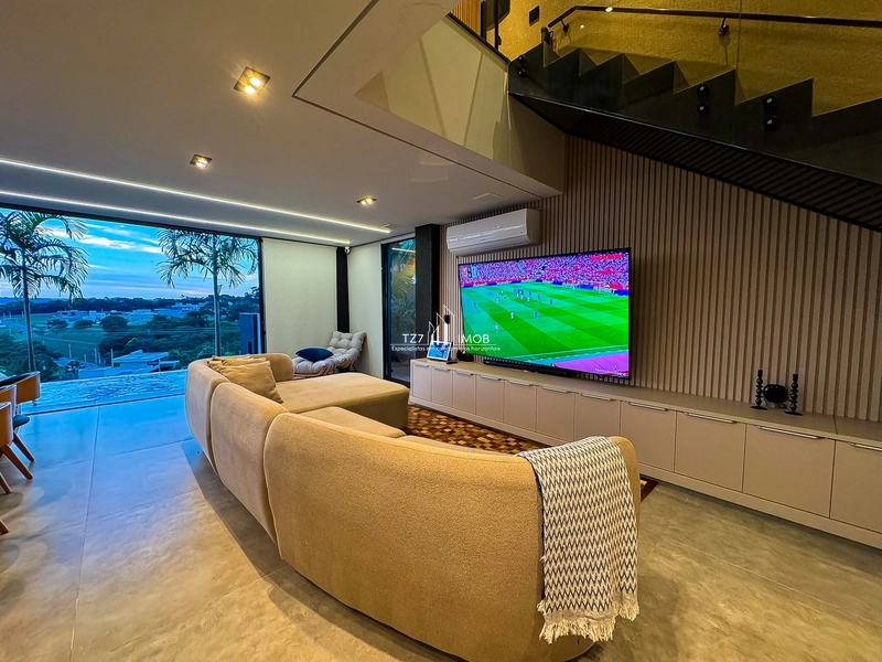 Sobrado mobiliado com 4 suítes plenas, incluindo uma master com closet: 5ª foto da galeria de imagens do imóvel