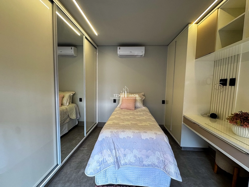 Sobrado mobiliado com 4 suítes plenas, incluindo uma master com closet: 20ª foto da galeria de imagens do imóvel