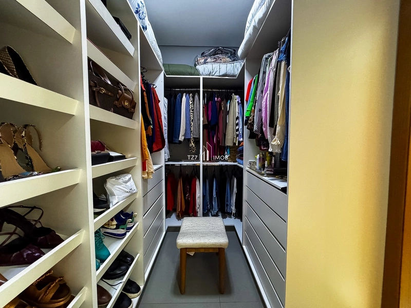 Casa Térrea Mobiliada e Decorada com 4 suítes plenas.: 38ª foto da galeria de imagens do imóvel