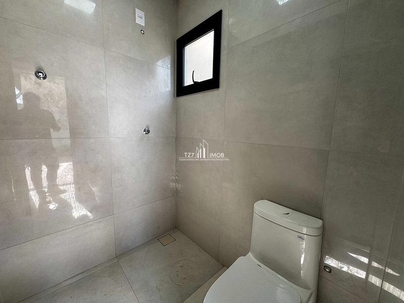 Sobrado com 4 suítes plenas, incluindo uma master com closet.: 16ª foto da galeria de imagens do imóvel
