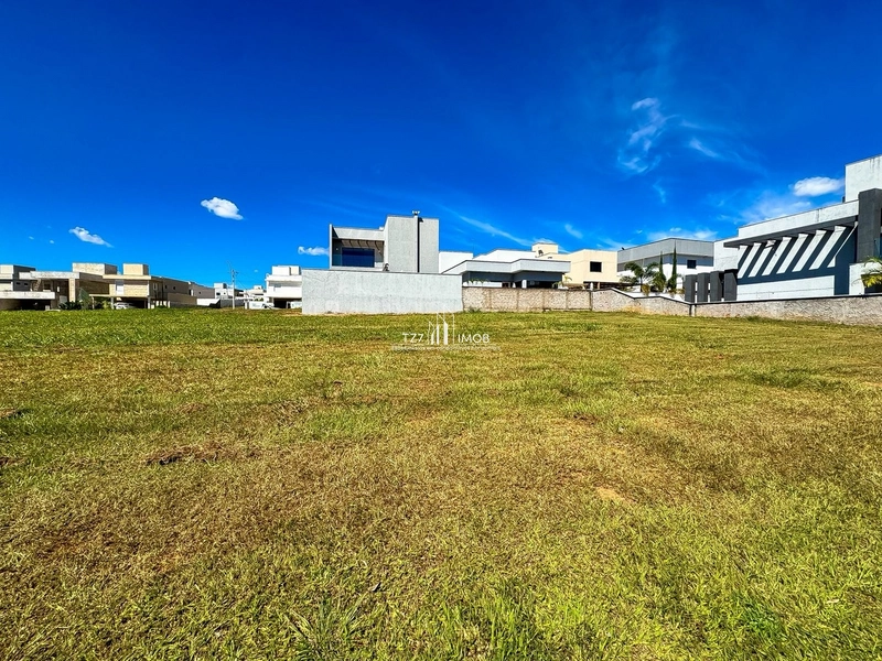 Lote Jardins Porto - Lote com 318,27 m² - Quitado R$ 285.000,00: 1ª foto da galeria de imagens do imóvel
