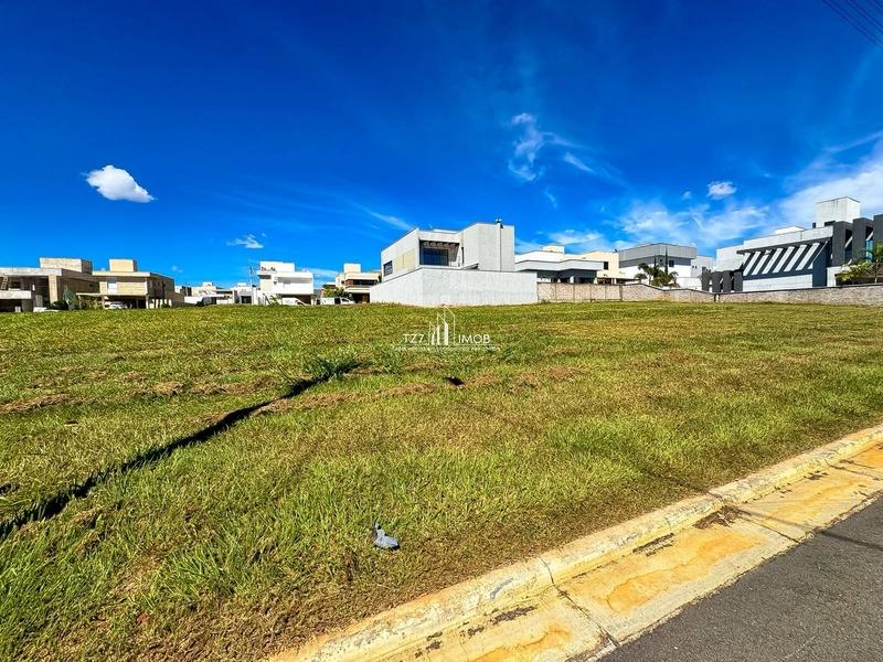 Lote Jardins Porto - Lote com 318,27 m² - Quitado R$ 285.000,00