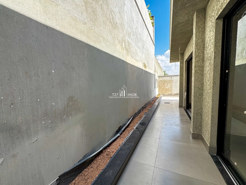Casa de alto padrão com 4 suítes plenas, completa em armários na sala.: 30ª foto da galeria de imagens do imóvel