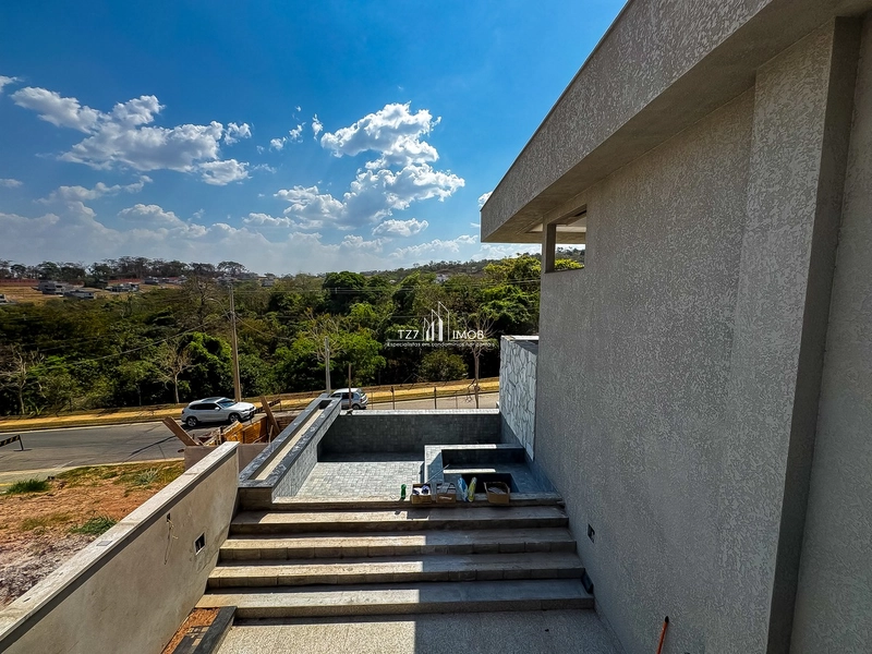 Casa de alto padrão com 4 suítes plenas, completa em armários na sala.: 32ª foto da galeria de imagens do imóvel