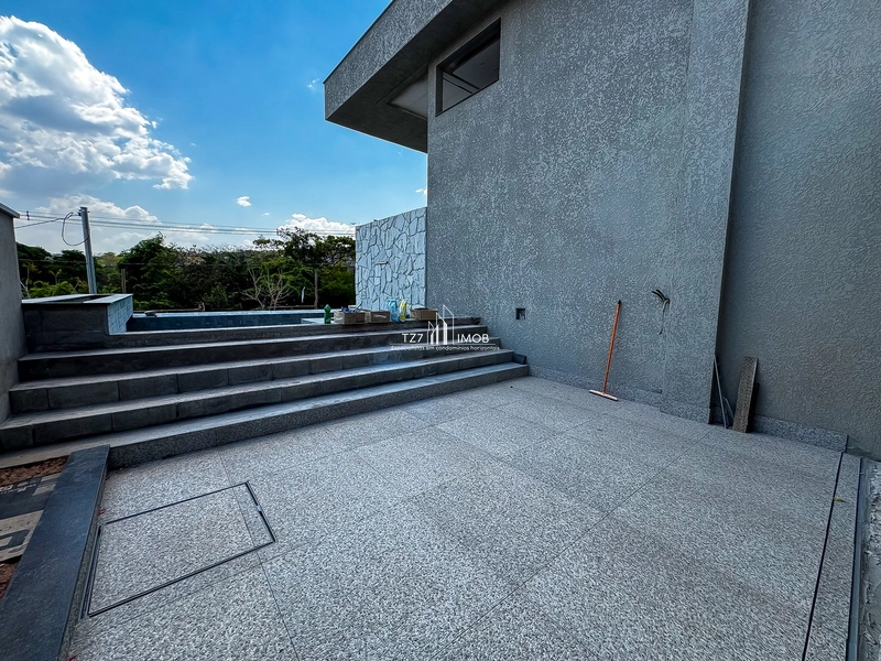 Casa de alto padrão com 4 suítes plenas, completa em armários na sala.: 19ª foto da galeria de imagens do imóvel