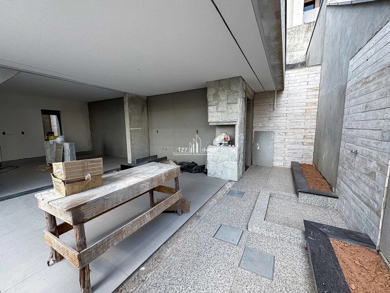 Casa de alto padrão com 4 suítes plenas, completa em armários na sala.: 18ª foto da galeria de imagens do imóvel