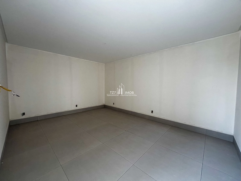 Casa de alto padrão com 4 suítes plenas, completa em armários na sala.: 11ª foto da galeria de imagens do imóvel
