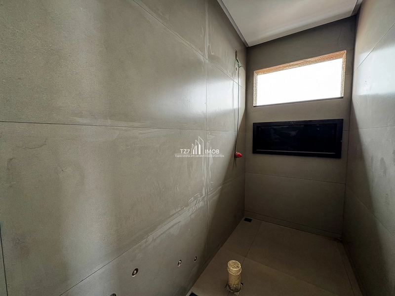 Casa de alto padrão com 4 suítes plenas, completa em armários na sala.: 29ª foto da galeria de imagens do imóvel