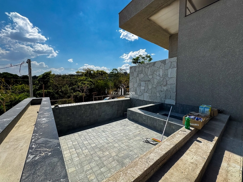 Casa de alto padrão com 4 suítes plenas, completa em armários na sala.: 20ª foto da galeria de imagens do imóvel