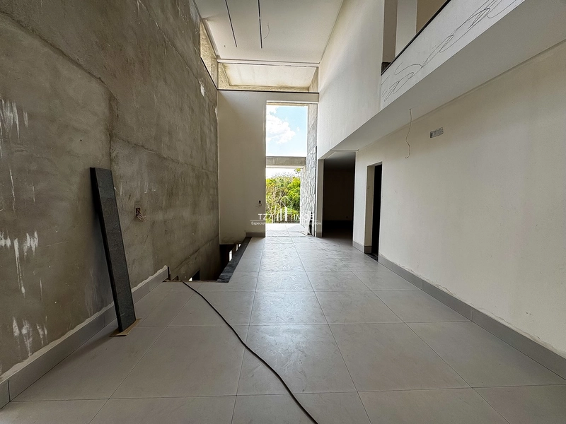 Casa de alto padrão com 4 suítes plenas, completa em armários na sala.: 8ª foto da galeria de imagens do imóvel