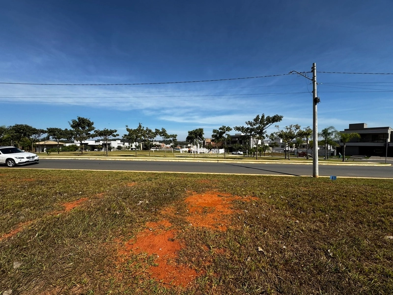 Lote Jardins Capri, sem vizinho de frente, com 348,90 m²: 5ª foto da galeria de imagens do imóvel