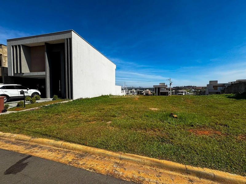 Lote em oportunidade no Jardins Capri, com 276,60m²: 2ª foto da galeria de imagens do imóvel