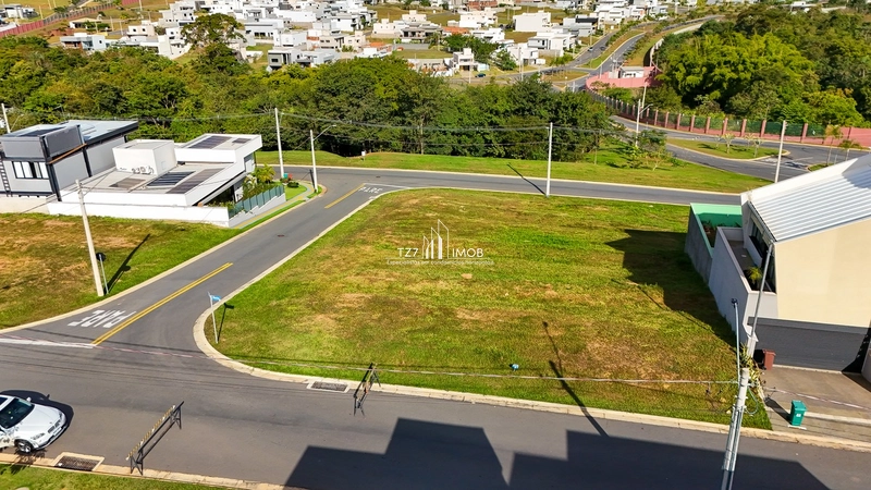 Lote em oportunidade no Jardins Capri com 401,29 m²: 3ª foto da galeria de imagens do imóvel