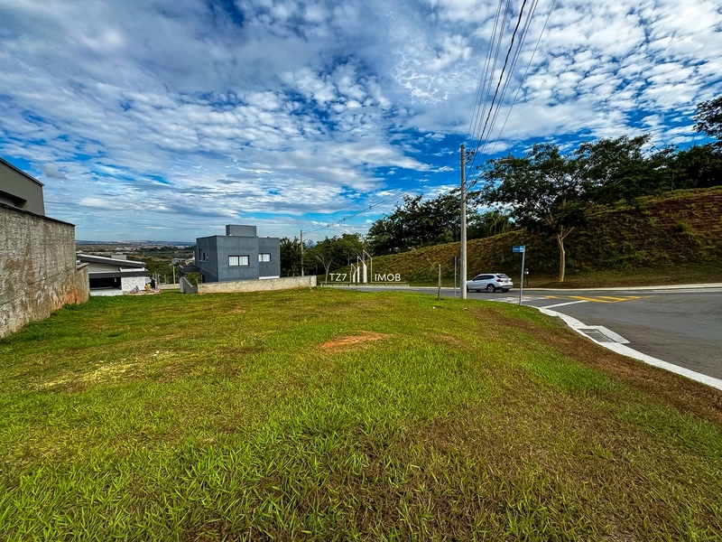 Lote de esquina no Jardins Nápoles com 409,59 m²: 2ª foto da galeria de imagens do imóvel
