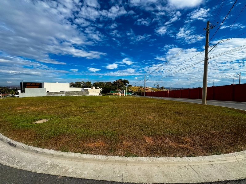 Lote Plano e Quitado no Jardins Nápoles com 410,00 m² -: 1ª foto da galeria de imagens do imóvel
