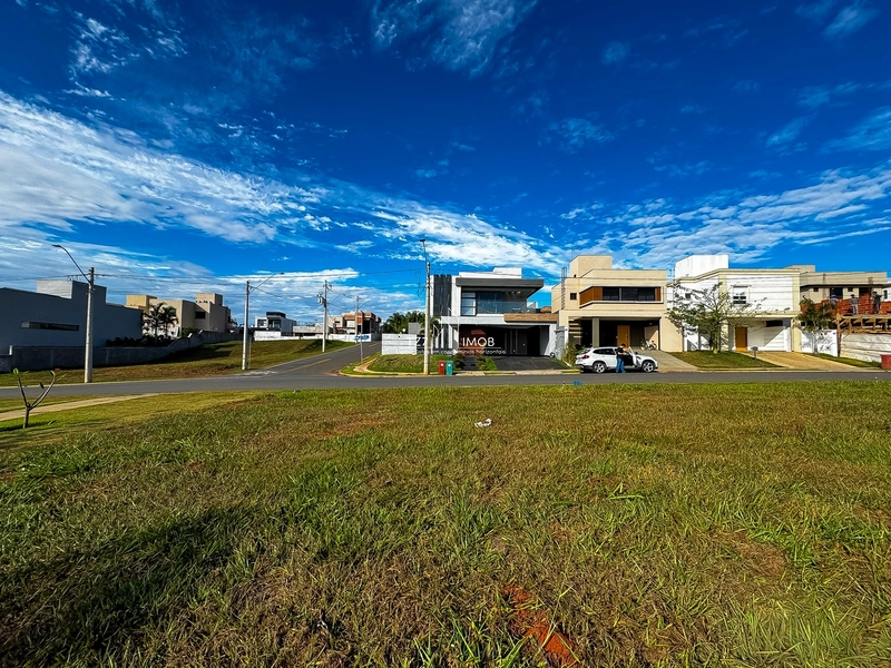 Lote Jardins Capri, sem vizinho de frente, com 272,92m²: 4ª foto da galeria de imagens do imóvel