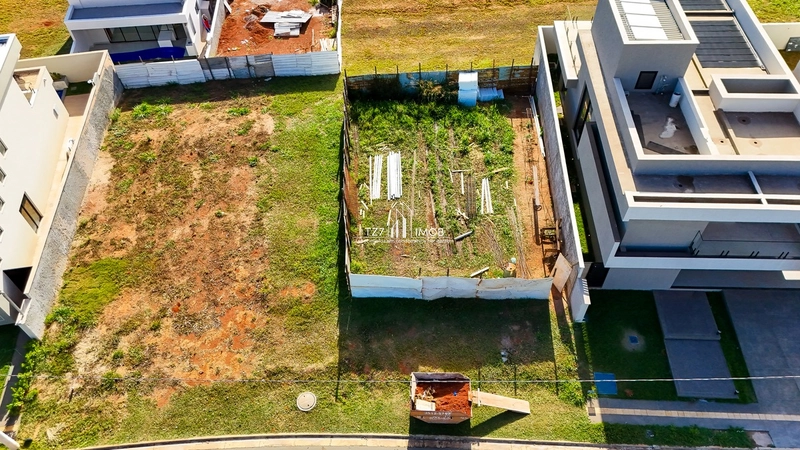 Lote Jardins Capri, sem vizinho de frente, com 272,92m²: 3ª foto da galeria de imagens do imóvel