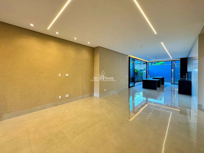 Casa Subtérrea Moderna com 4 suites plenas - Jardins Nápoles.: 6ª foto da galeria de imagens do imóvel