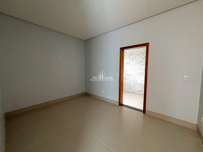 Sobrado com 4 suítes plenas no Jardins Bolonha, armários na sala.: 36ª foto da galeria de imagens do imóvel