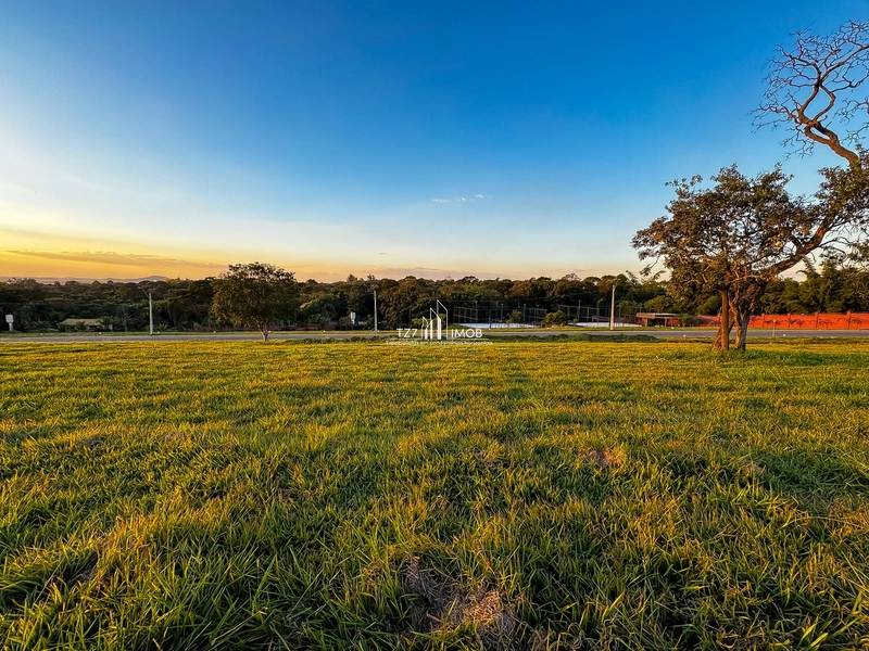 Troco em carro, oportunidade no Solaris Laguna, Lote com 269,73m²-: 2ª foto da galeria de imagens do imóvel