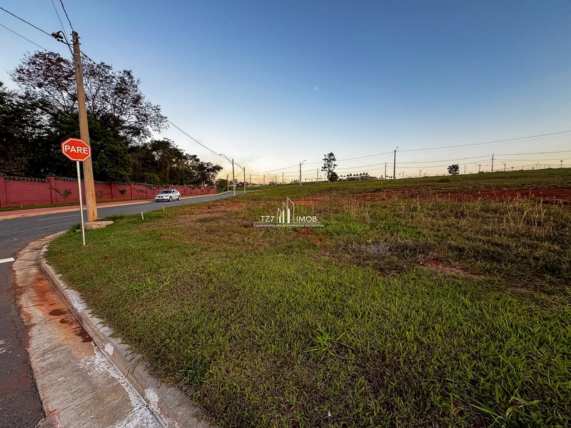 Lote de esquina no Solaris Laguna, Lote com 592,25m²: 7ª foto da galeria de imagens do imóvel