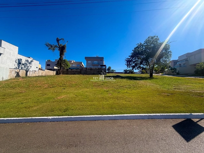 Lote no Condomínio Vale Verde com 440,02 m², estuda permuta em veículo: 1ª foto da galeria de imagens do imóvel