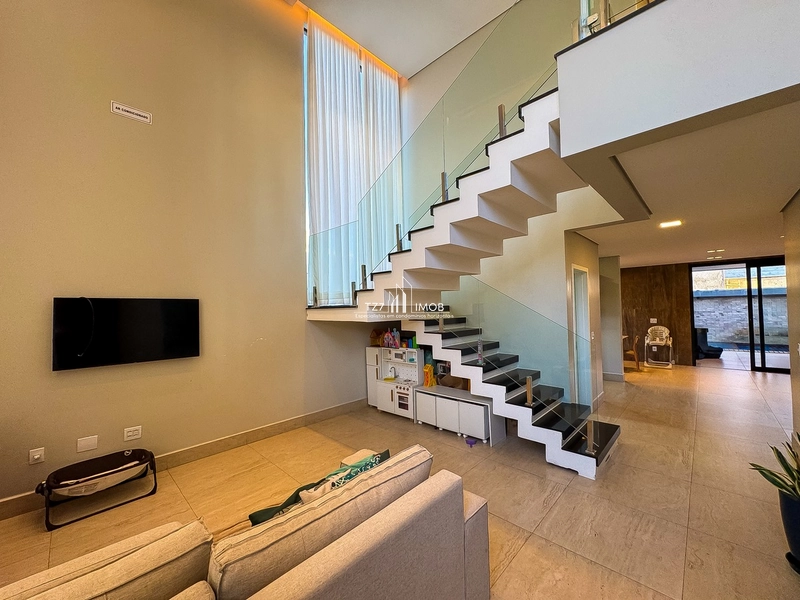 Sobrado com três suítes plenas + Home office, Energia solar.: 4ª foto da galeria de imagens do imóvel