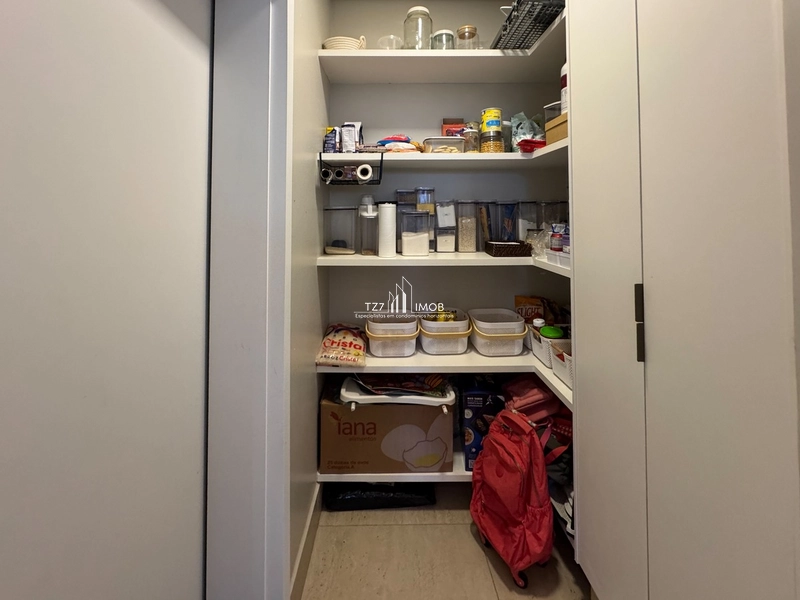 Sobrado com três suítes plenas + Home office, Energia solar.: 13ª foto da galeria de imagens do imóvel