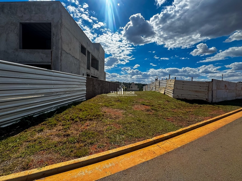 Condomínio Jardins Parma - Lote plano, com duas frentes, com 540,53m²: 1ª foto da galeria de imagens do imóvel
