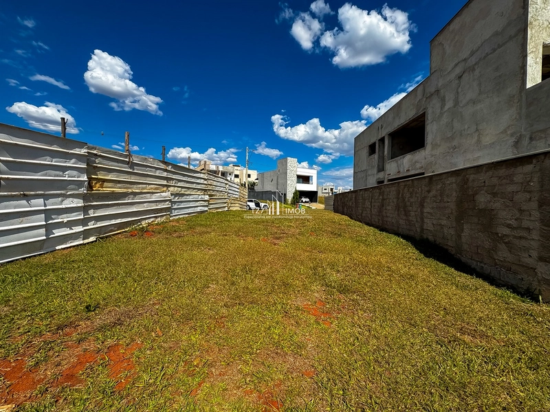 Condomínio Jardins Parma - Lote plano, com duas frentes, com 540,53m²: 5ª foto da galeria de imagens do imóvel