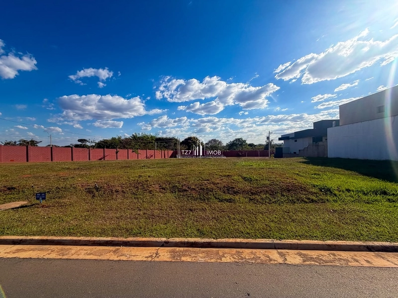 Lote em Oportunidade no Jardins Capri.: 1ª foto da galeria de imagens do imóvel