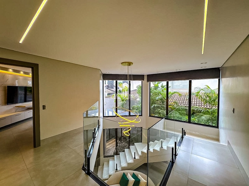 Sobrado Moderno Mobiliado no Jardins Madri | Sofisticação e conforto.: 27ª foto da galeria de imagens do imóvel