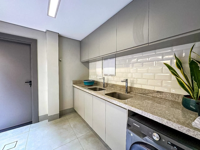 Sobrado Moderno Mobiliado no Jardins Madri | Sofisticação e conforto.: 15ª foto da galeria de imagens do imóvel