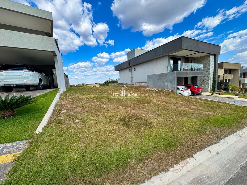Lote Plano e Quitado no Jardins Nápoles com 360,00 m²: 1ª foto da galeria de imagens do imóvel