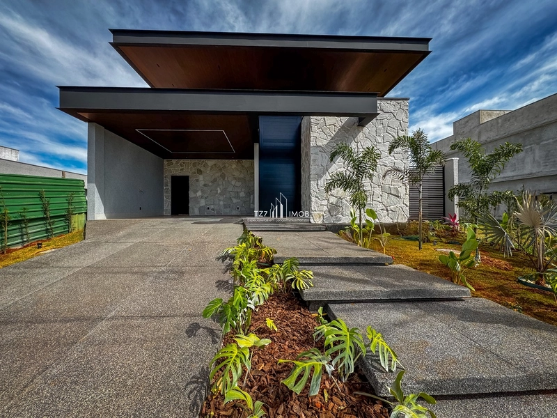 Casa de Alto Padrão com 4 suítes plenas. Localizada no Terras Alpha 1