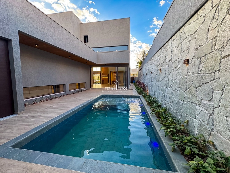 Casa Térrea com 4 Suítes Plenas, Completa em Marcenaria.: 17ª foto da galeria de imagens do imóvel