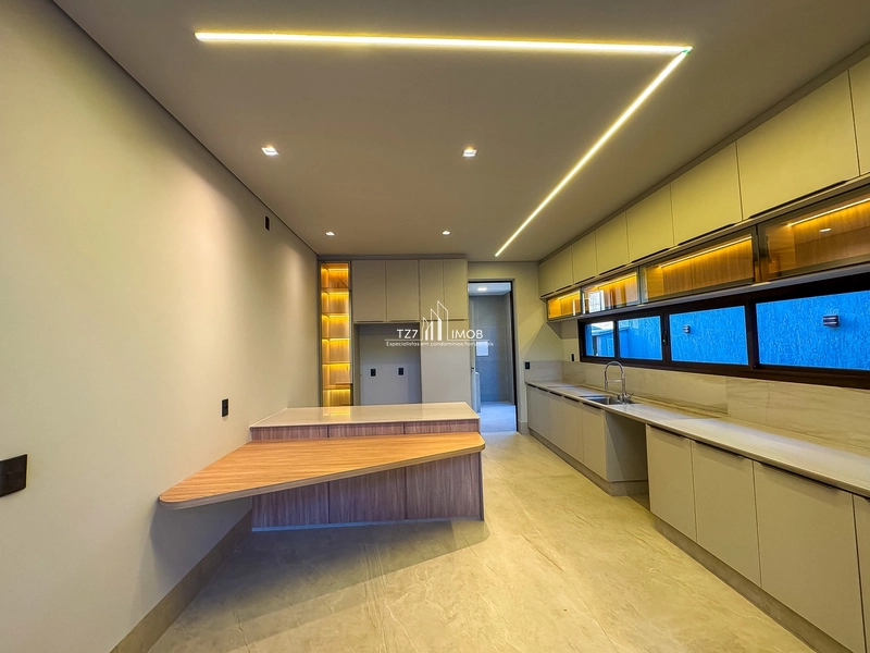 Casa Térrea com 4 Suítes Plenas, Completa em Marcenaria.: 13ª foto da galeria de imagens do imóvel