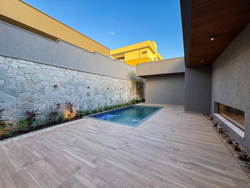 Casa Térrea com 4 Suítes Plenas, Completa em Marcenaria.: 19ª foto da galeria de imagens do imóvel