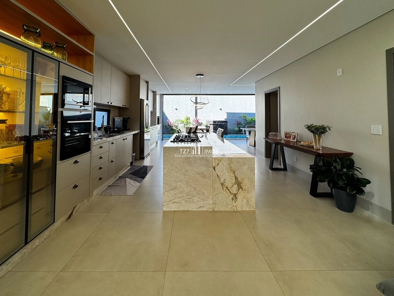 Sobrado mobiliado com 4 suítes plenas, localizado no Jardins Capri.: 7ª foto da galeria de imagens do imóvel
