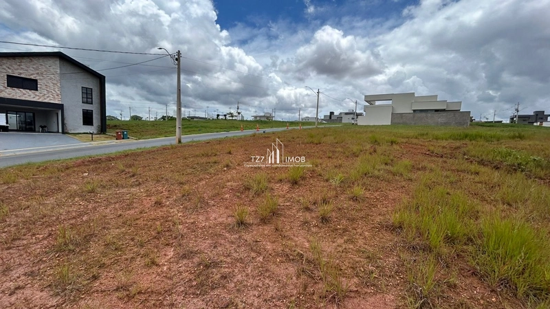 Lote Jardins Versalhes 215,62 m² - Quitado e Registrado R$ 199.000,00: 2ª foto da galeria de imagens do imóvel