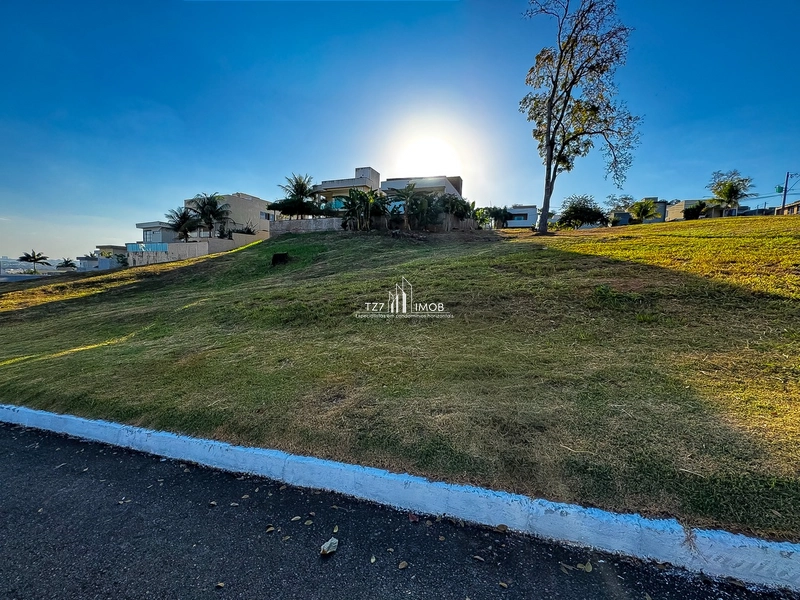 Lote em oportunidade no Condomínio Vale Verde, com 395,17m²: 2ª foto da galeria de imagens do imóvel