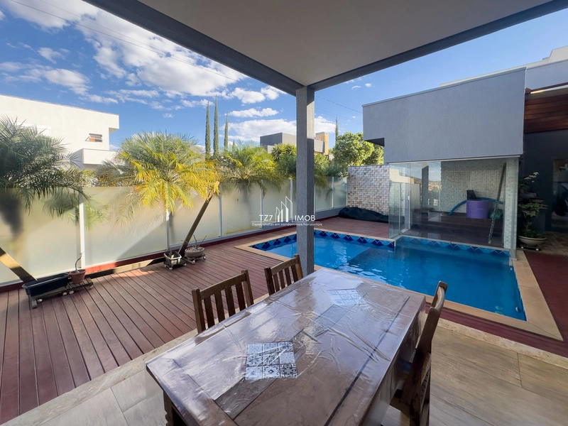 Casa térrea de esquina, semimobiliada, com 3 suítes.: 20ª foto da galeria de imagens do imóvel